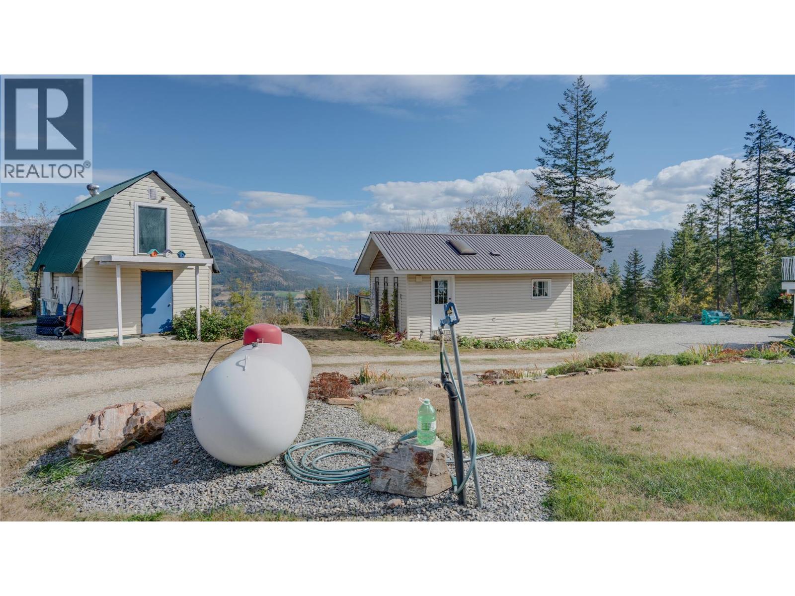  353 Gunter-Ellison Road, Enderby