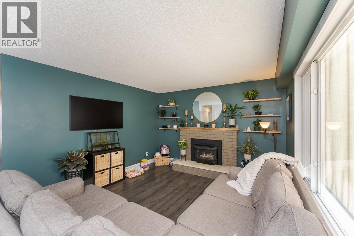 7104 HARTFORD CRESCENT - 5