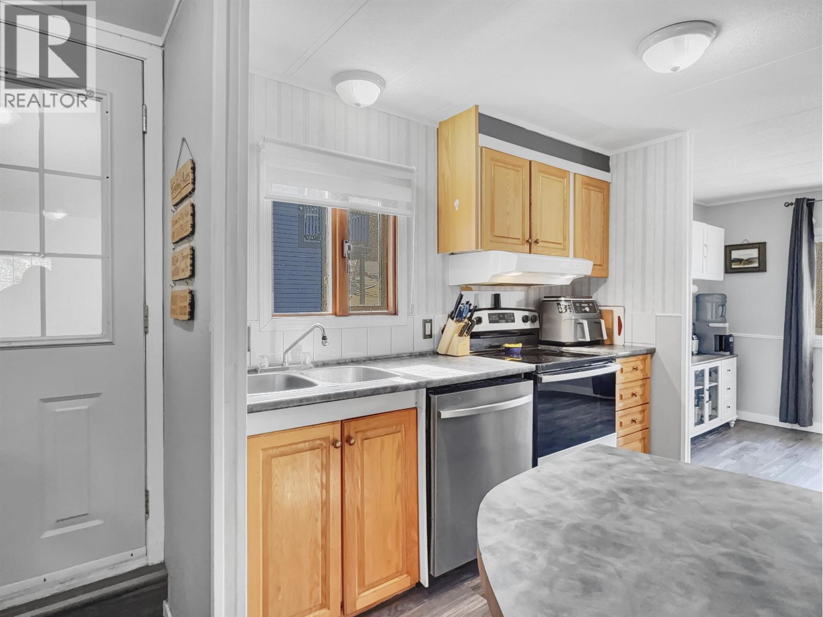 1008 RICHARD ROAD - 3