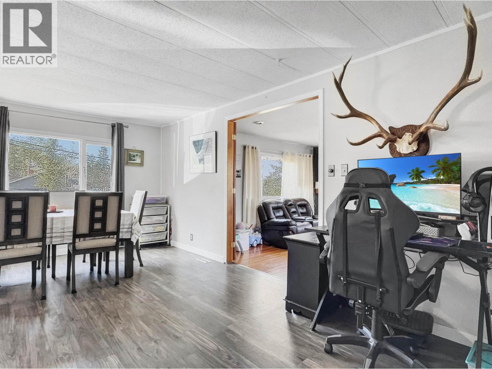 1008 RICHARD ROAD - 9