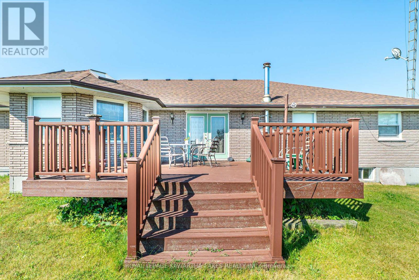 120 MARK ROAD - 34