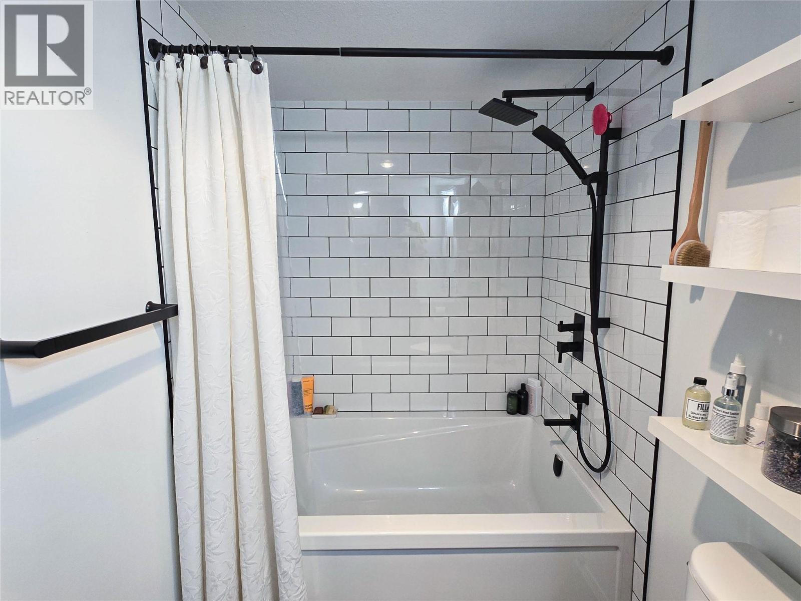 #208 110 KALAMALKA LAKE ROAD - 17