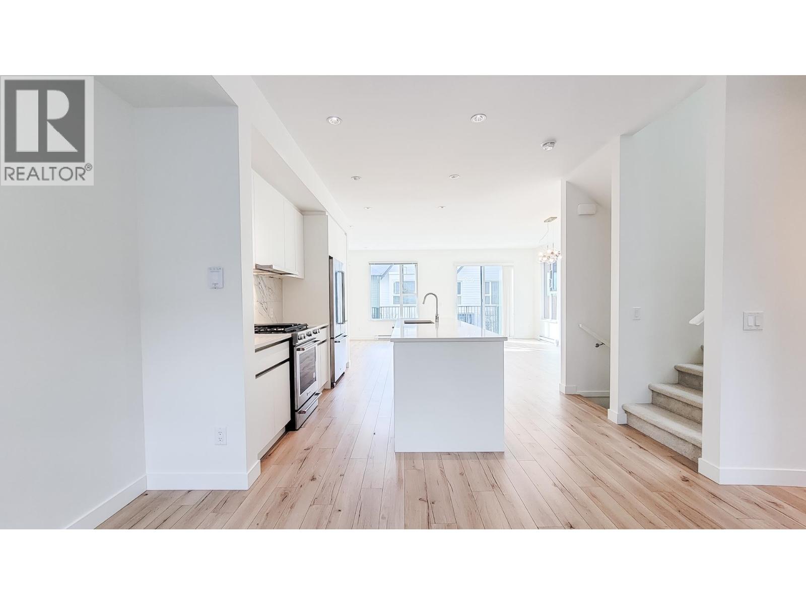 31 1228 HUDSON STREET, Coquitlam