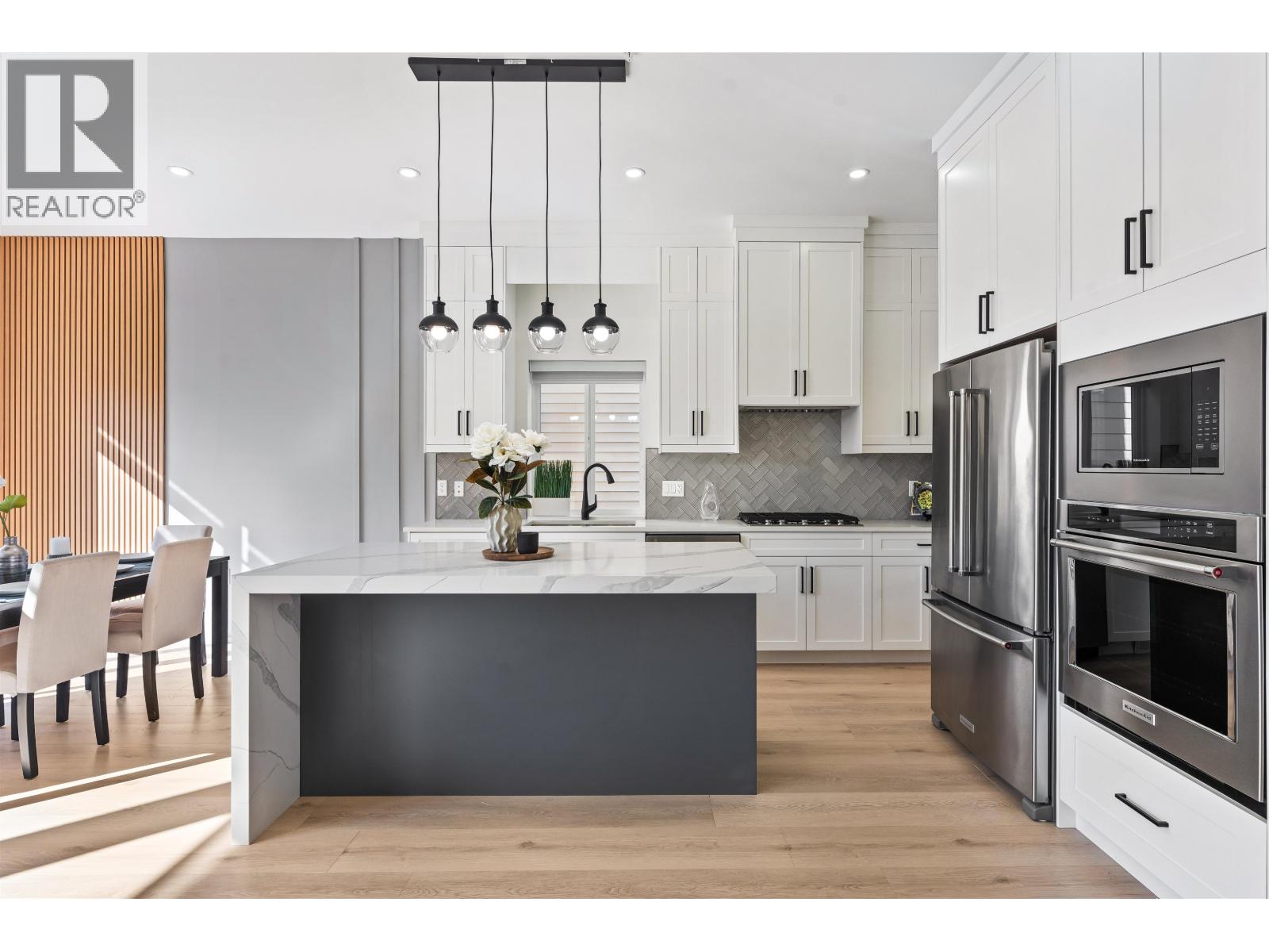 2472 GLENWOOD AVENUE, Port Coquitlam