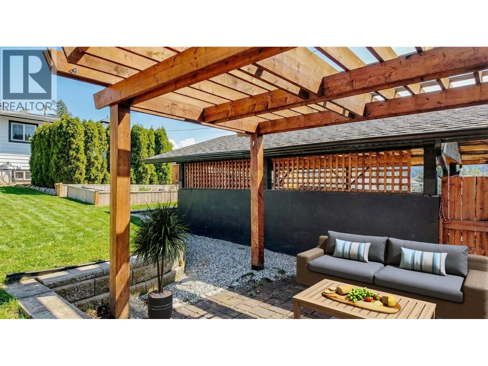 915 10TH Street S, Cranbrook