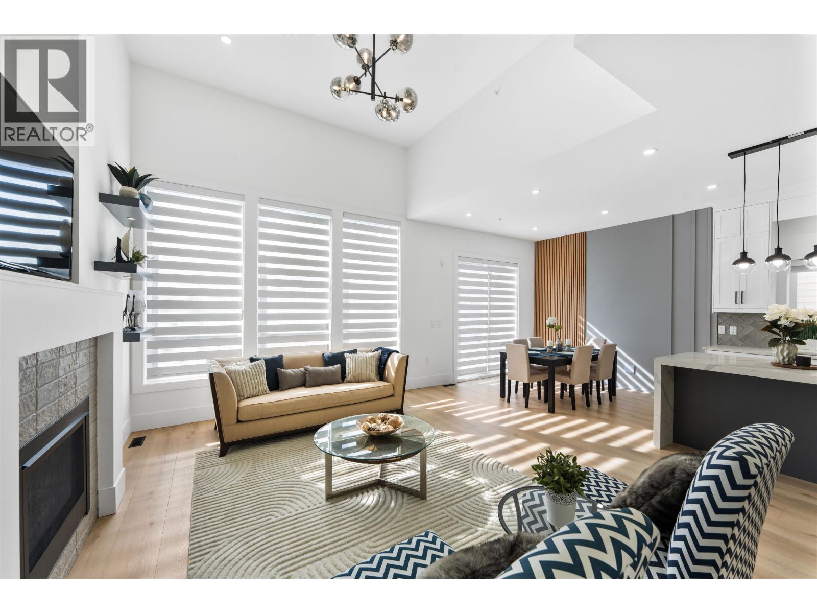 2472 GLENWOOD AVENUE, Port Coquitlam