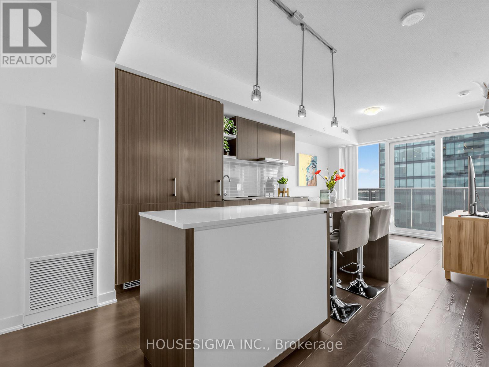 #4001 88 HARBOUR STREET - 3