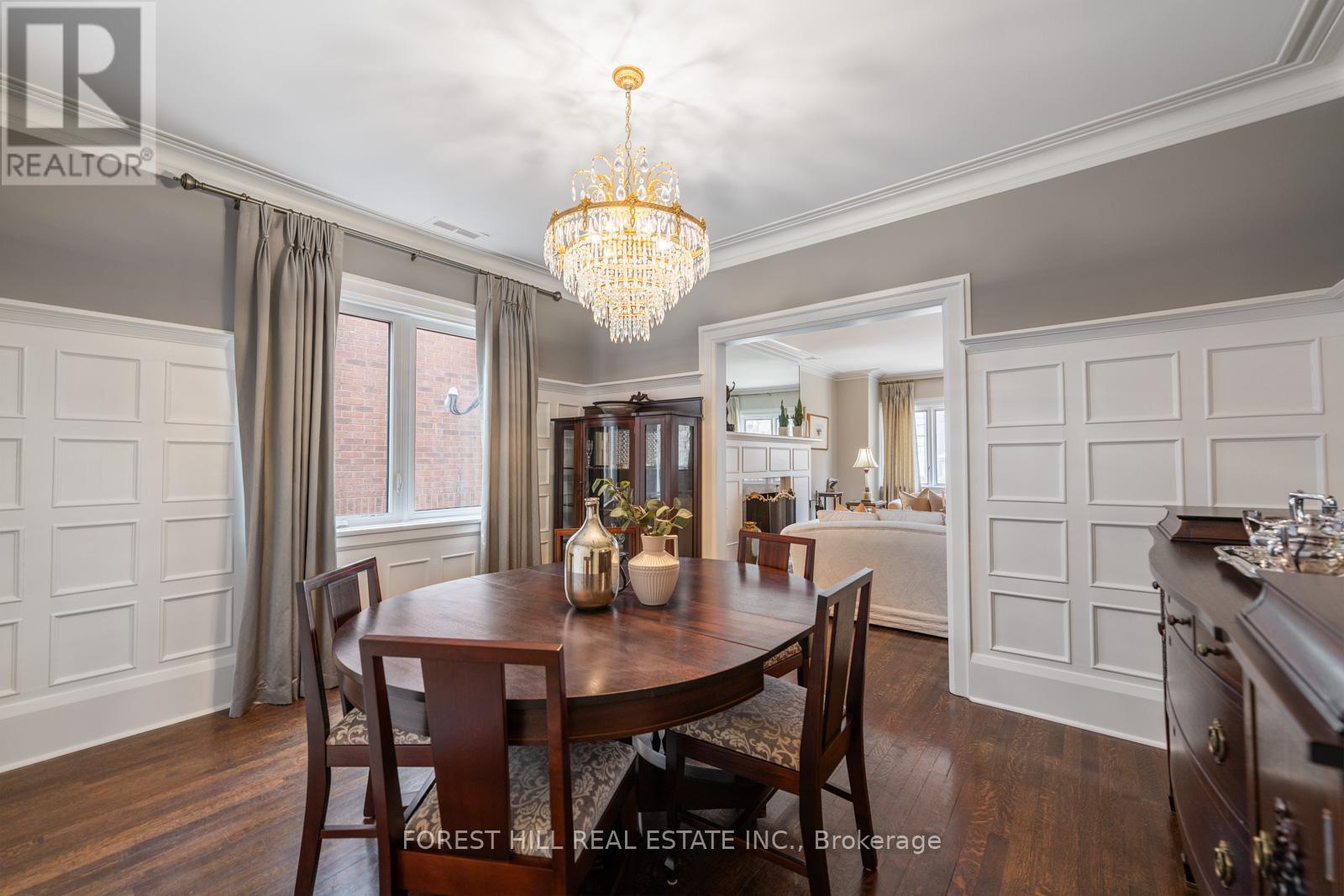 #2 11A CLARENDON AVENUE - 13