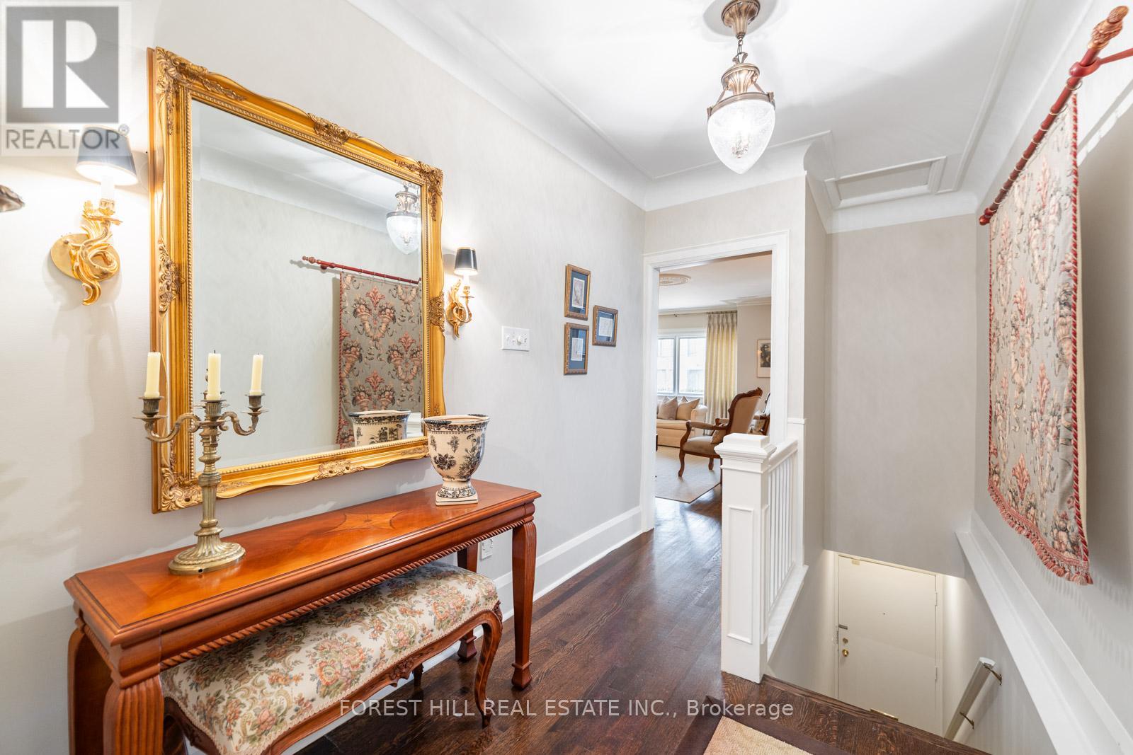 #2 11A CLARENDON AVENUE - 3