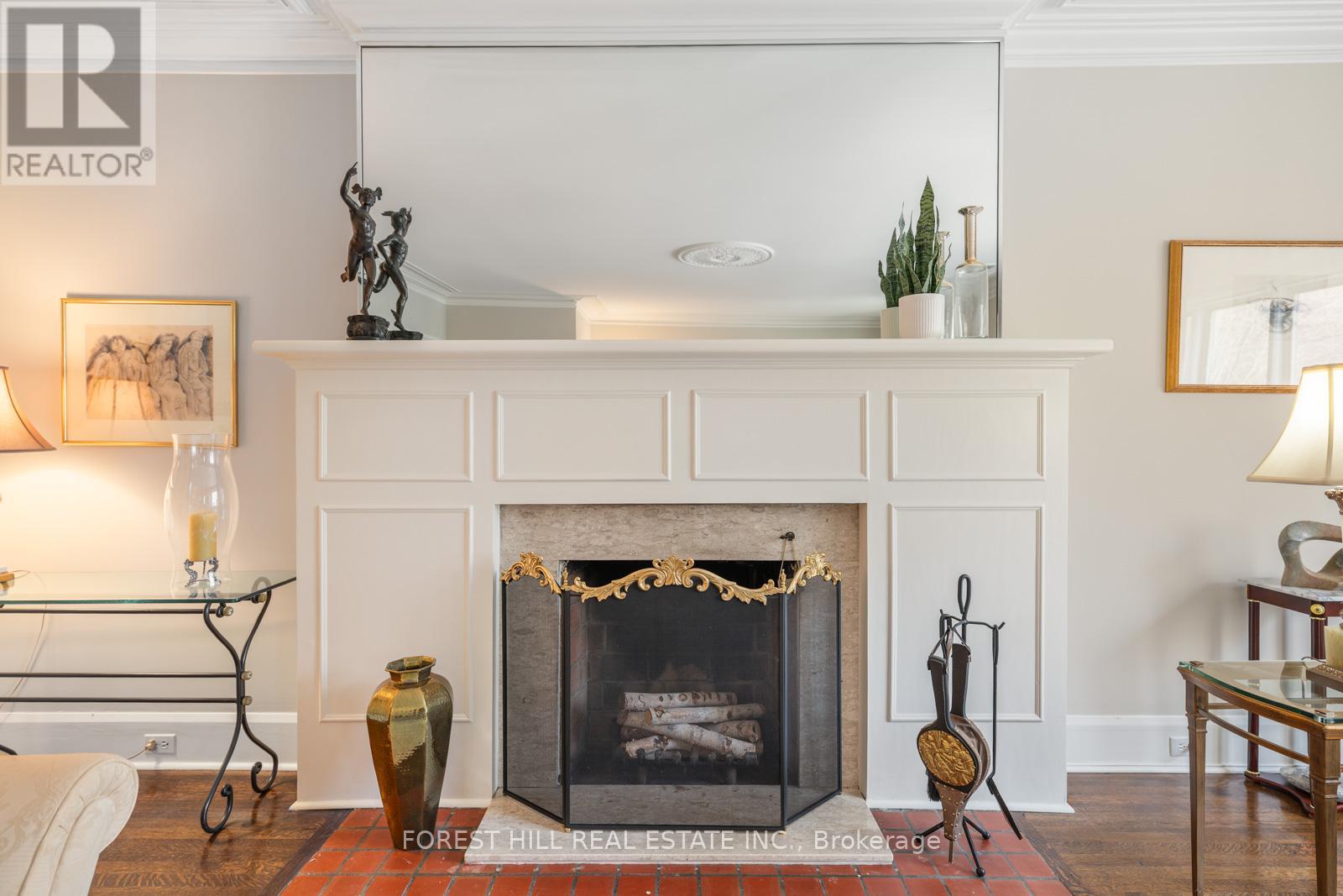 #2 11A CLARENDON AVENUE - 9