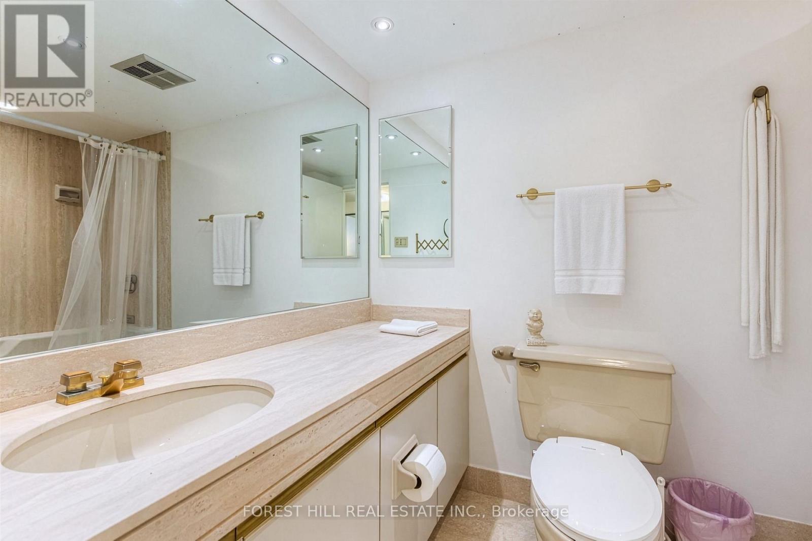 #2313 55 HARBOUR SQUARE - 22