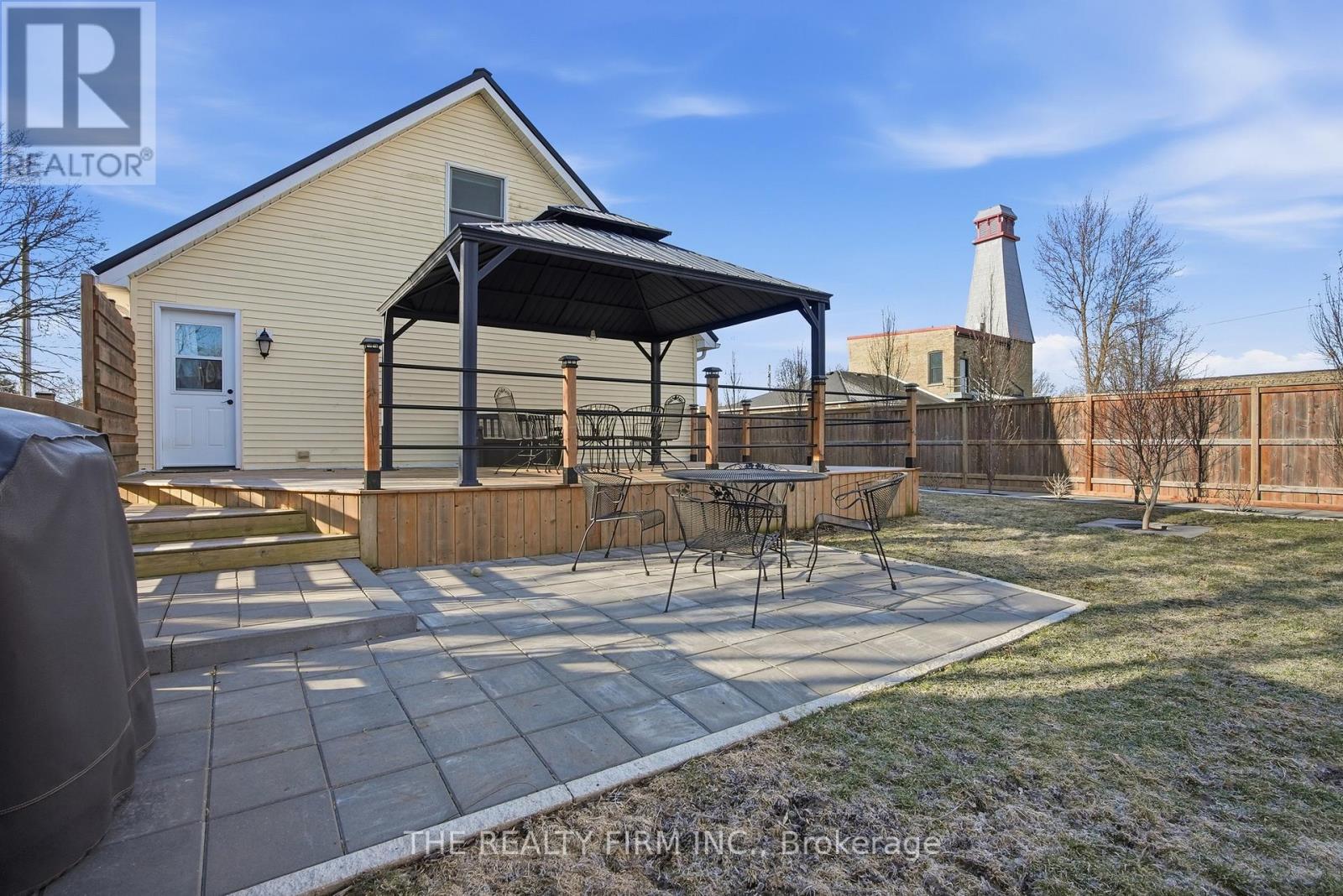 521 ONTARIO STREET Property Photo