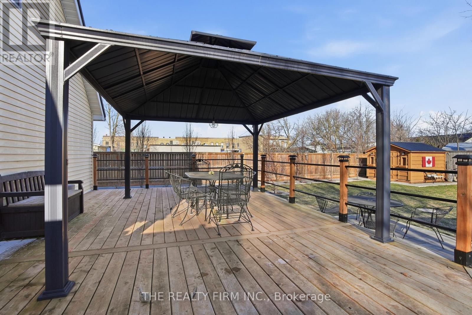 521 ONTARIO STREET Property Photo