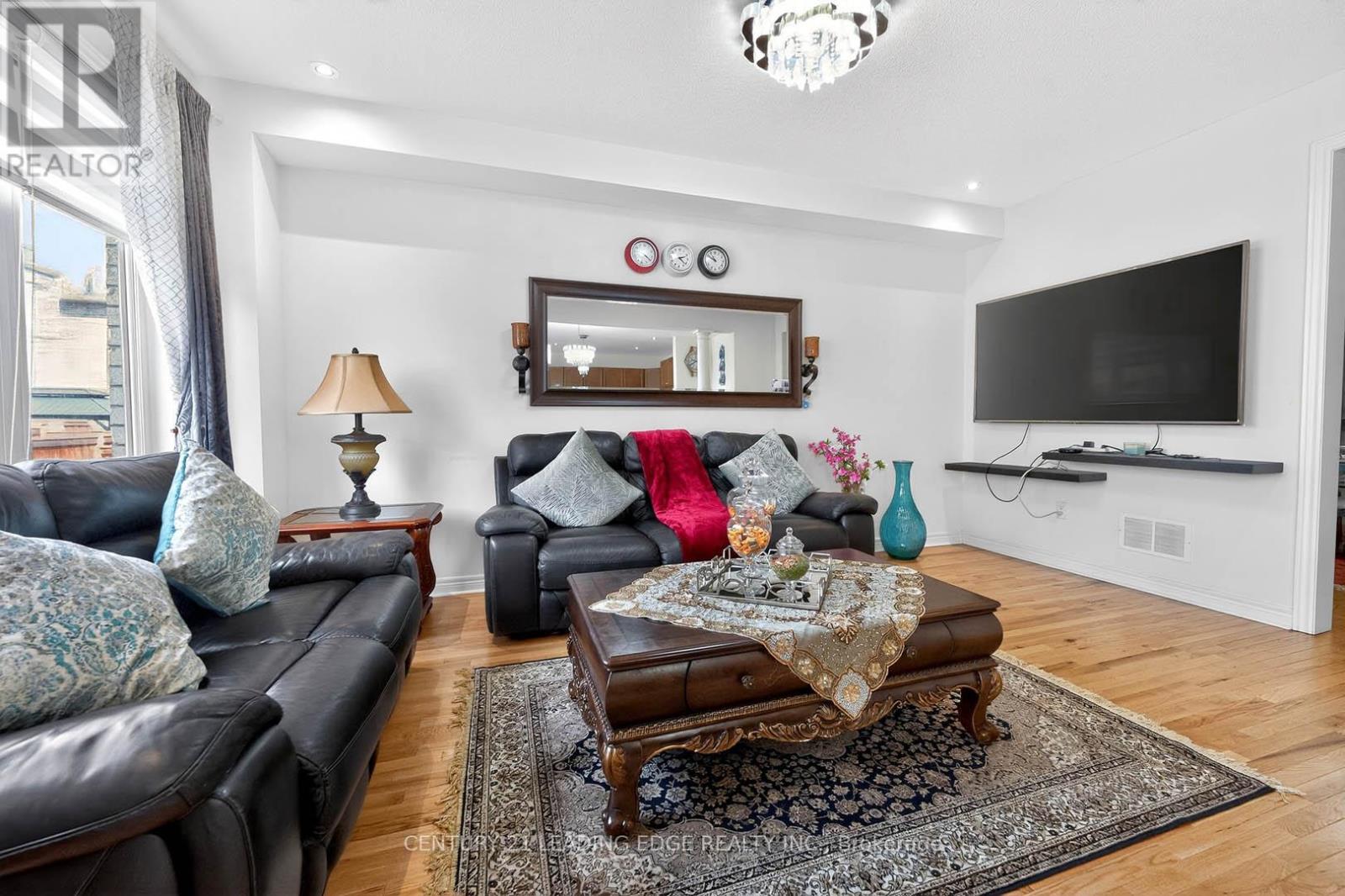 34 BUTTONLEAF CRESCENT - 7