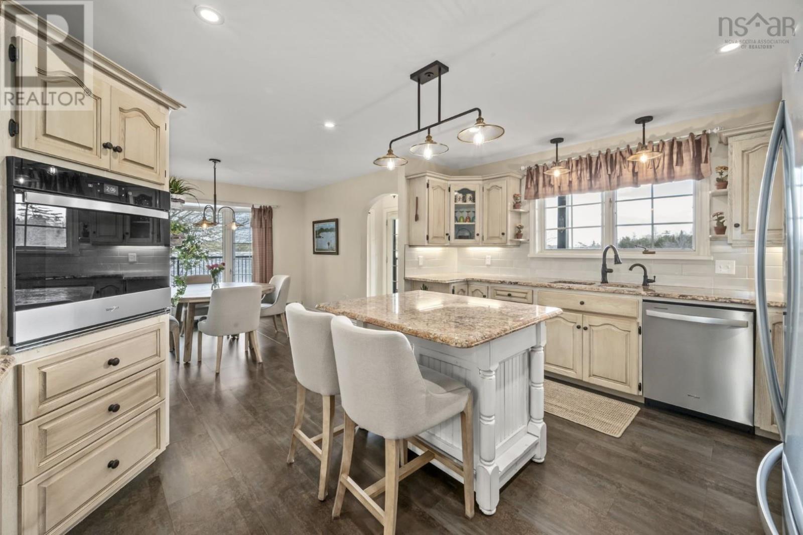 Property 25 of 51 of 34 Norwood Court