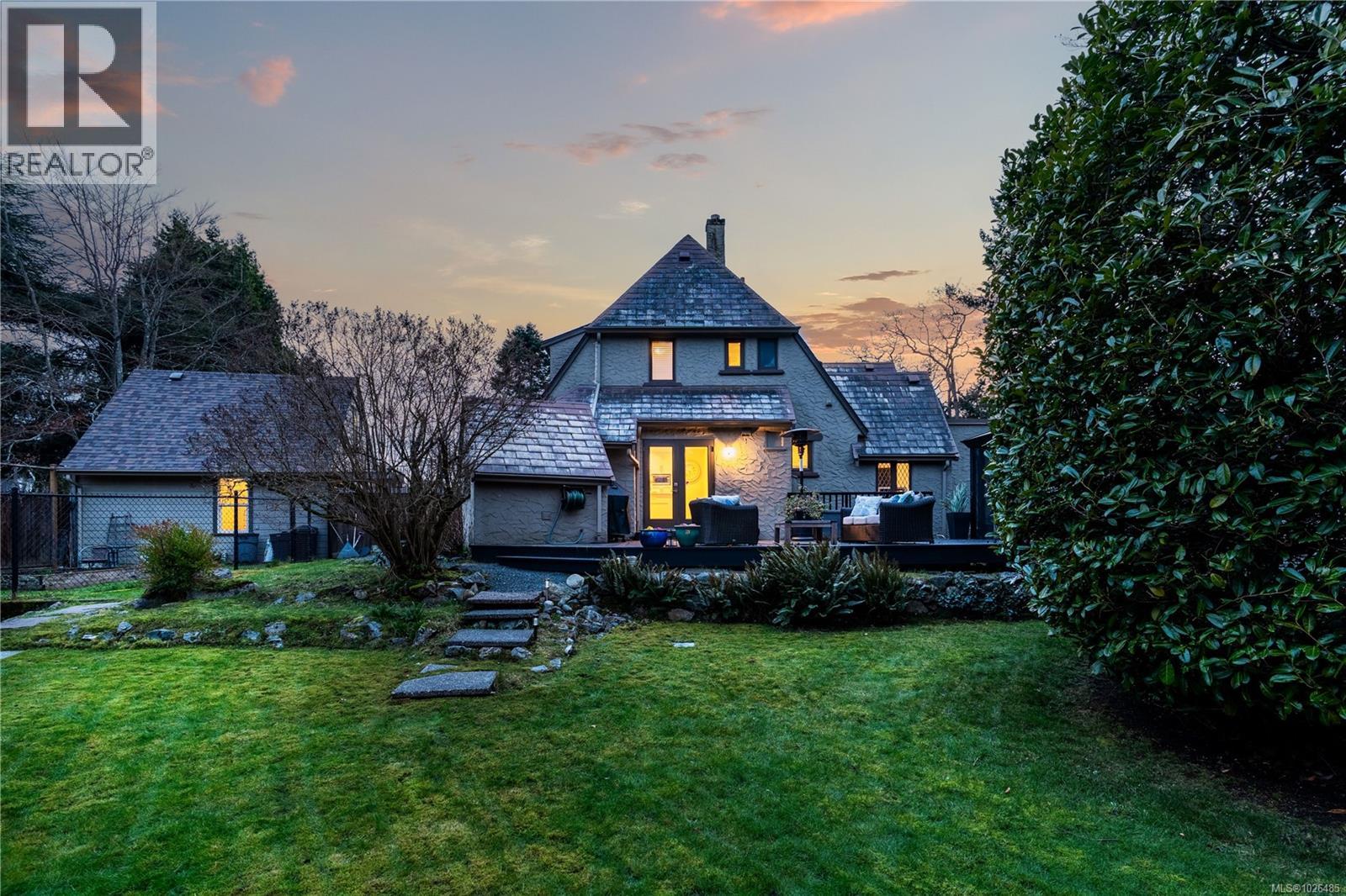 1274 TATTERSALL DR - 64