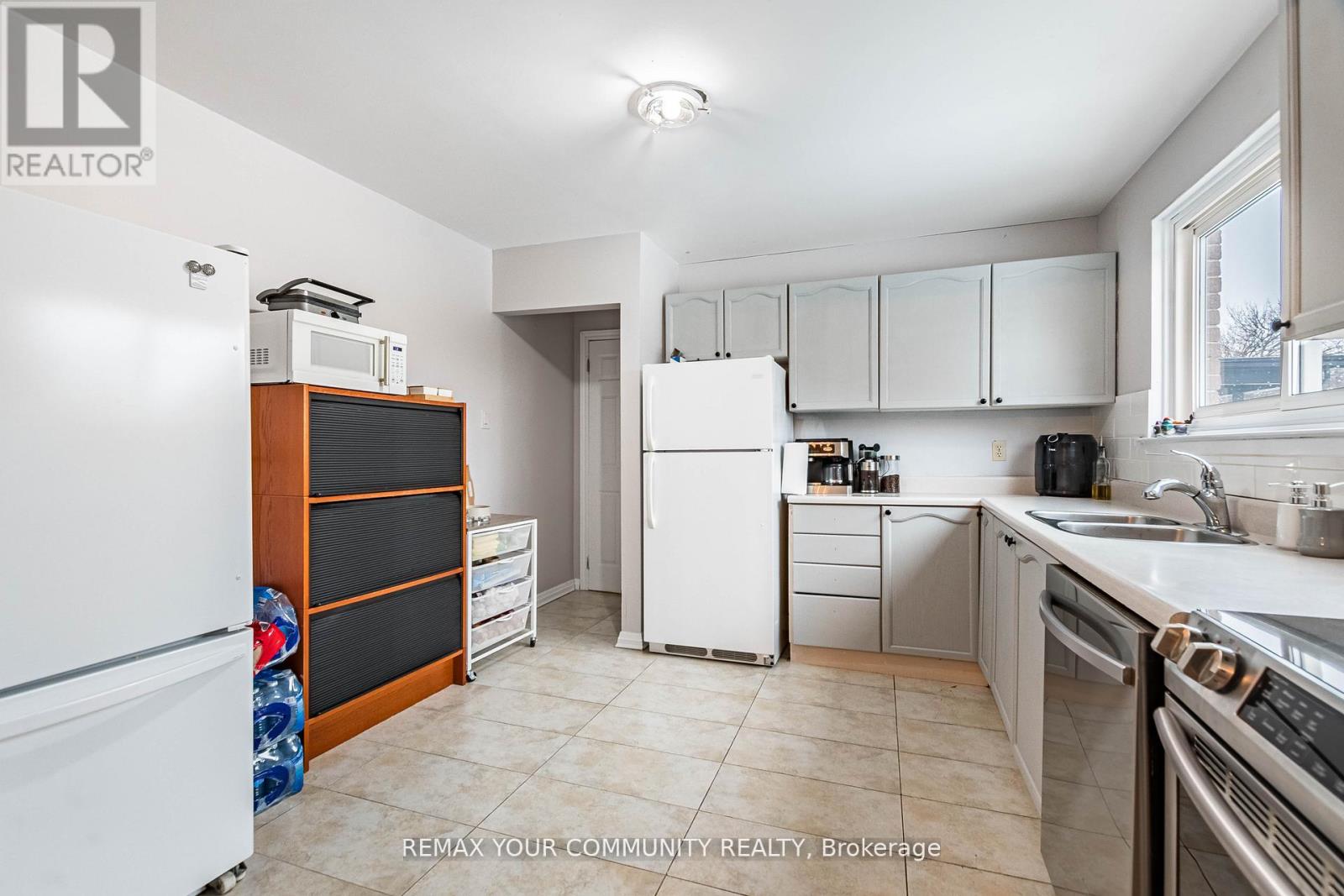 2202 BRIDGE ROAD - 18