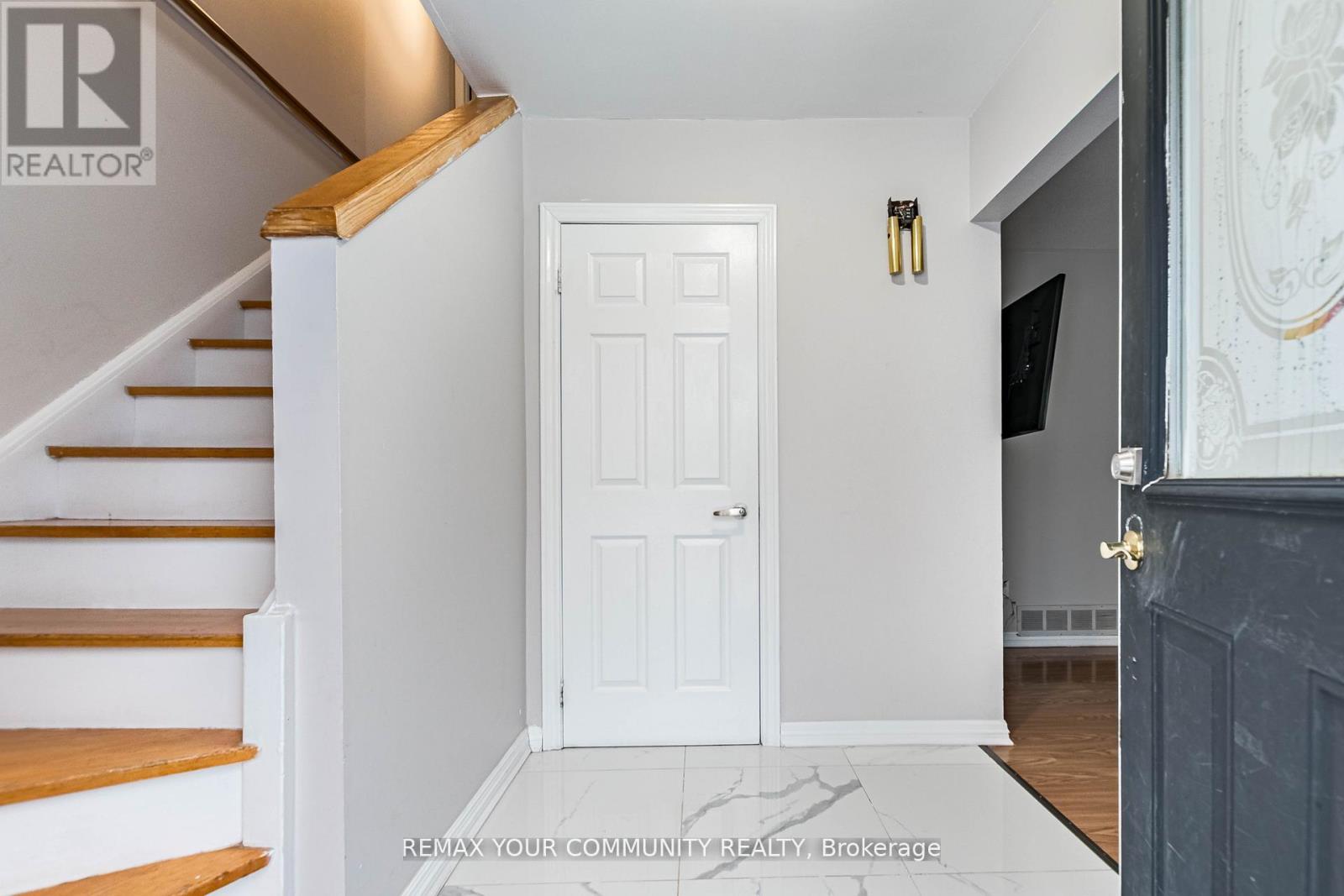 2202 BRIDGE ROAD - 9
