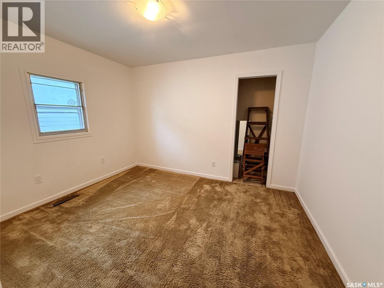 392 9TH AVENUE NW - 14