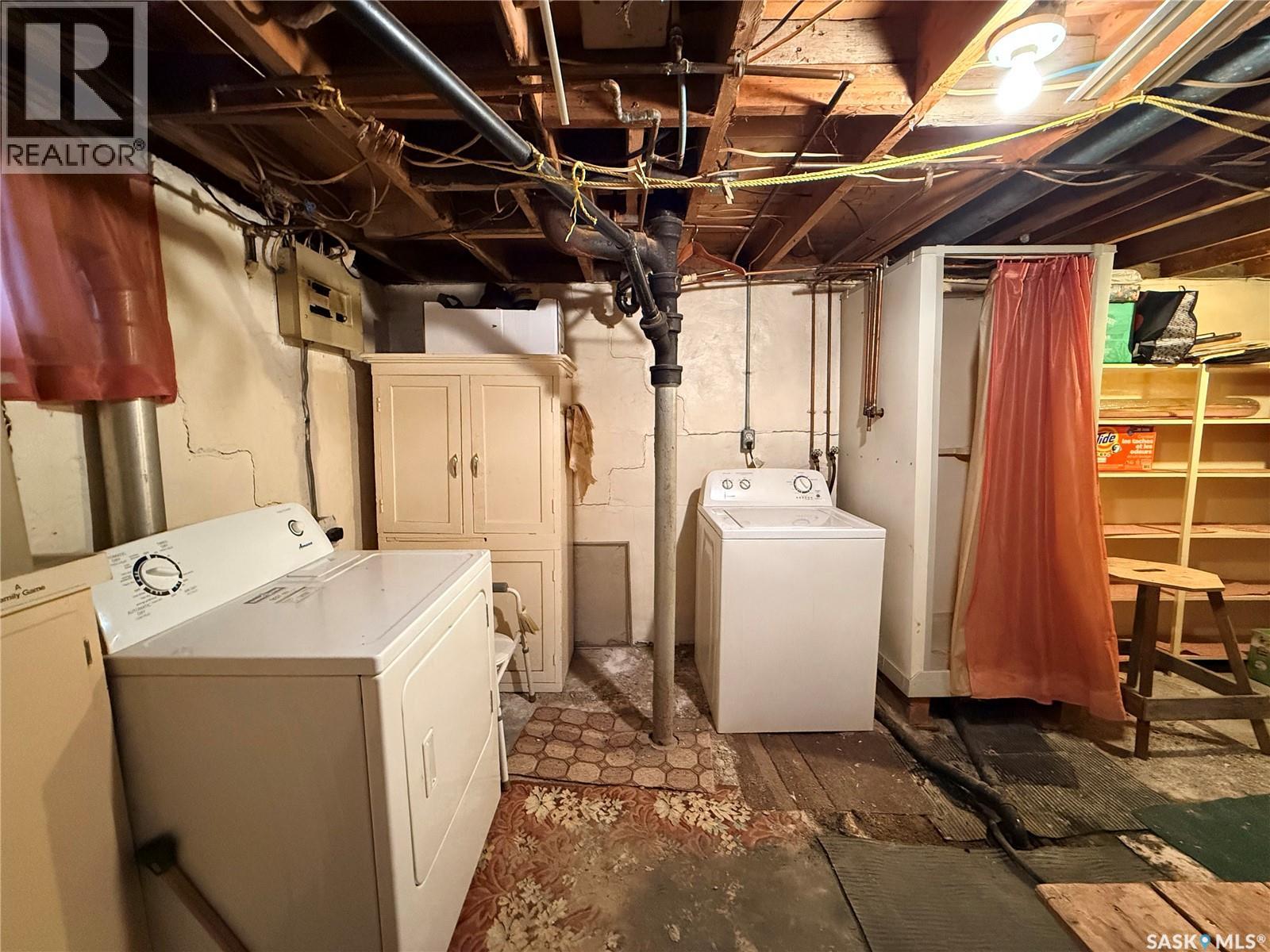 Single Family House Bungalow for Sale in  th AVENUE NW Swift Current 