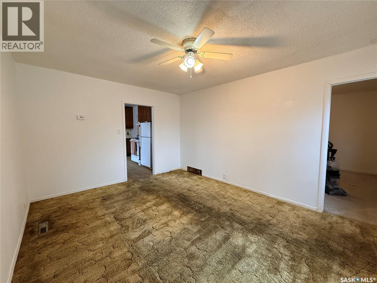 Single Family House Bungalow for Sale in  th AVENUE NW Swift Current 