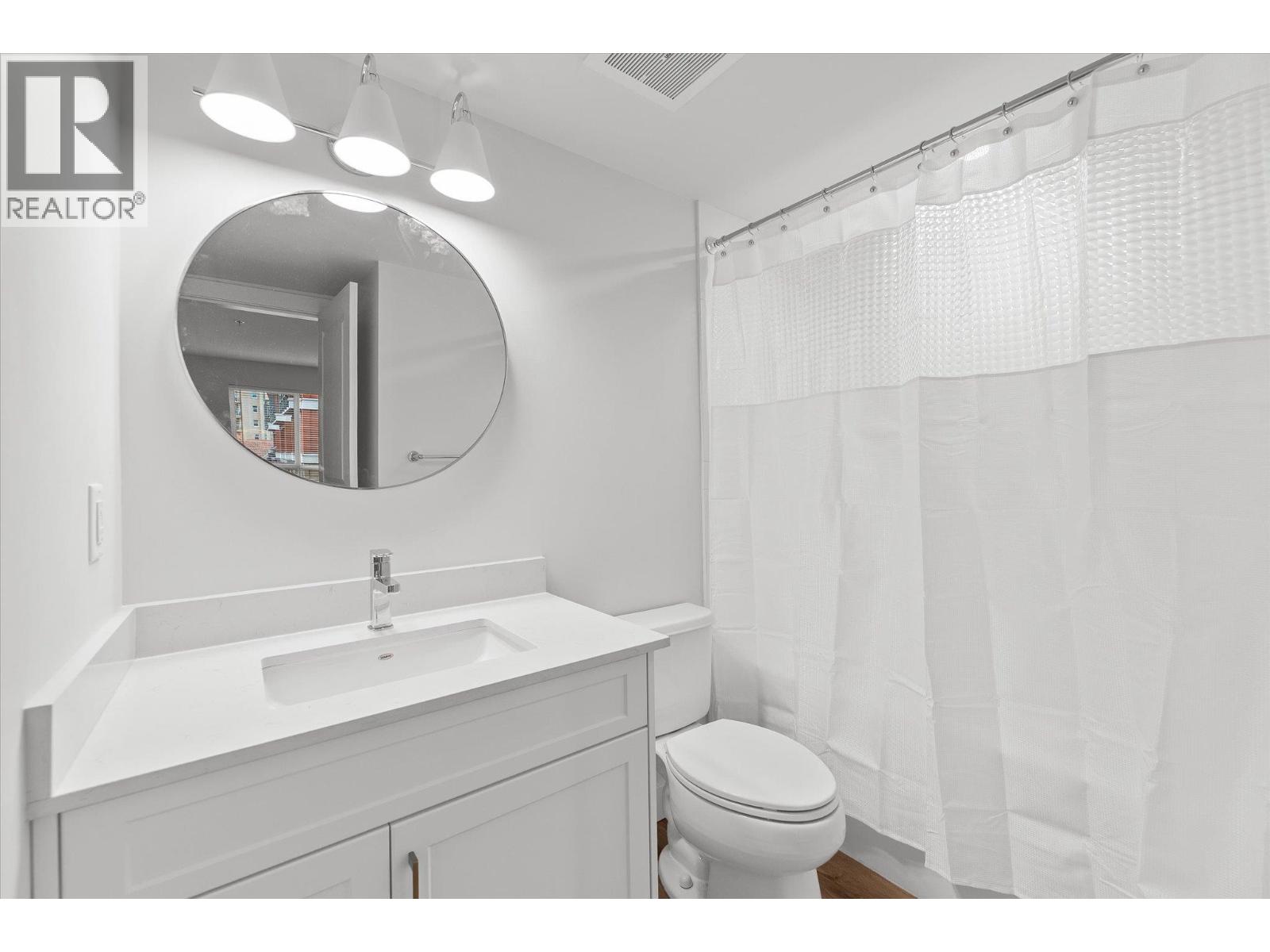 1099 Sunset Drive Unit# 333, Kelowna