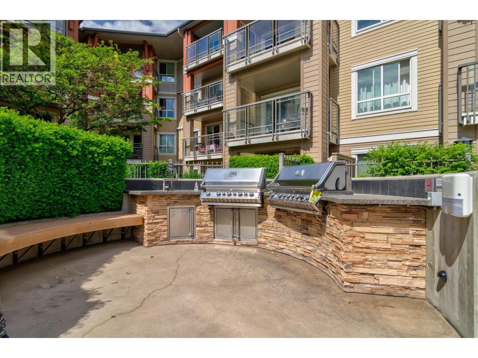 1099 Sunset Drive Unit# 333, Kelowna
