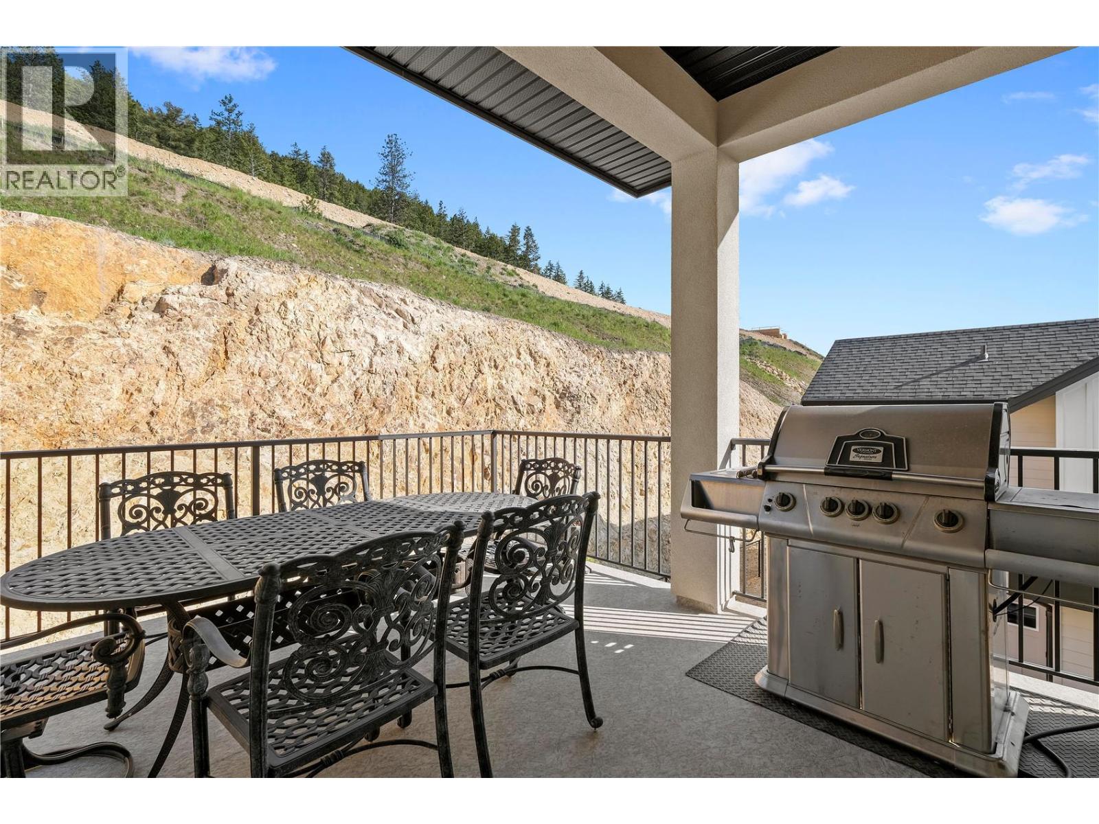  695 Deans Drive, Kelowna