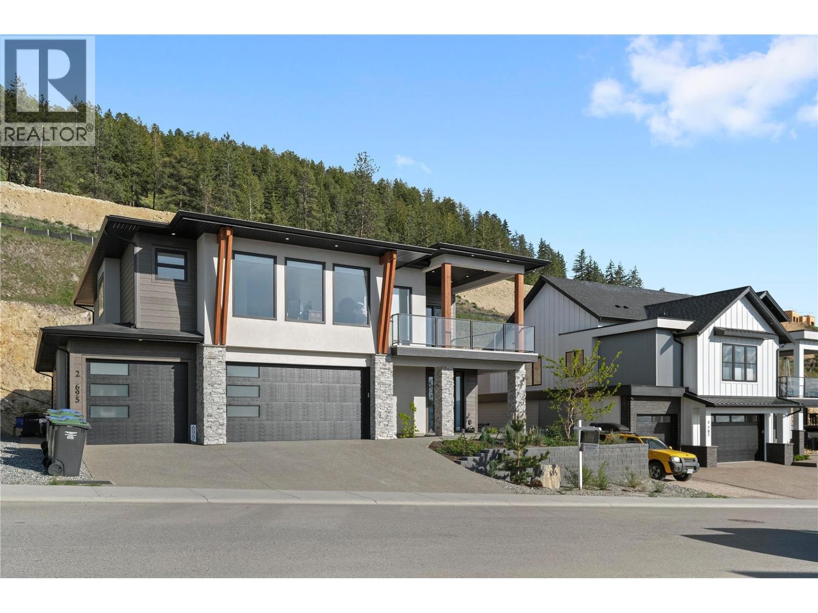  695 Deans Drive, Kelowna