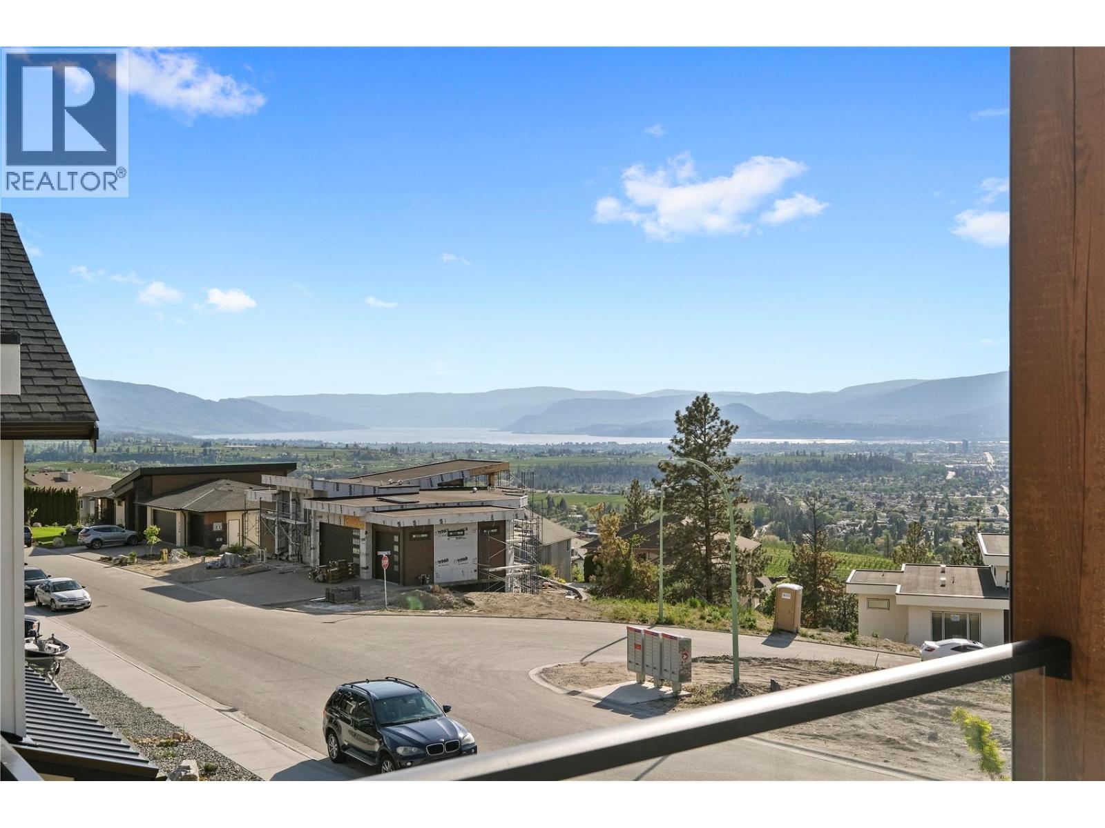  695 Deans Drive, Kelowna