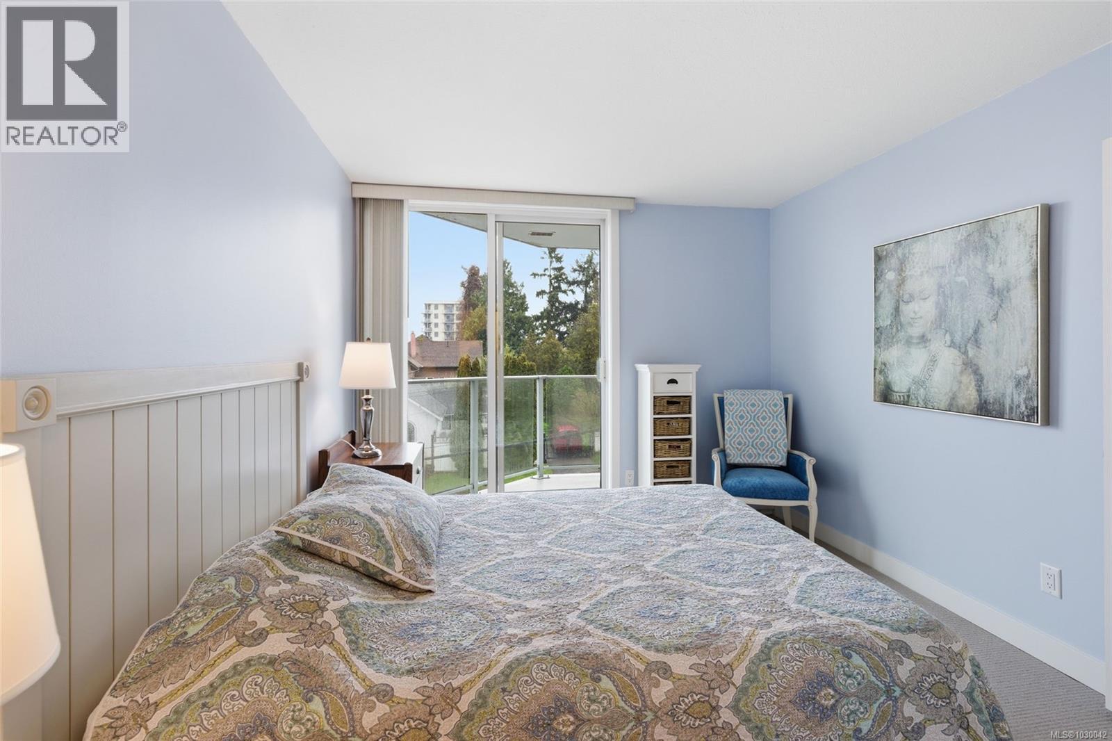 #302 220 TOWNSITE RD - 25