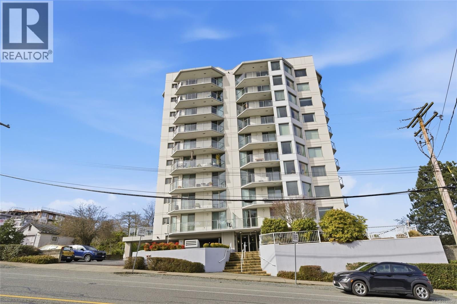 #302 220 TOWNSITE RD - 43