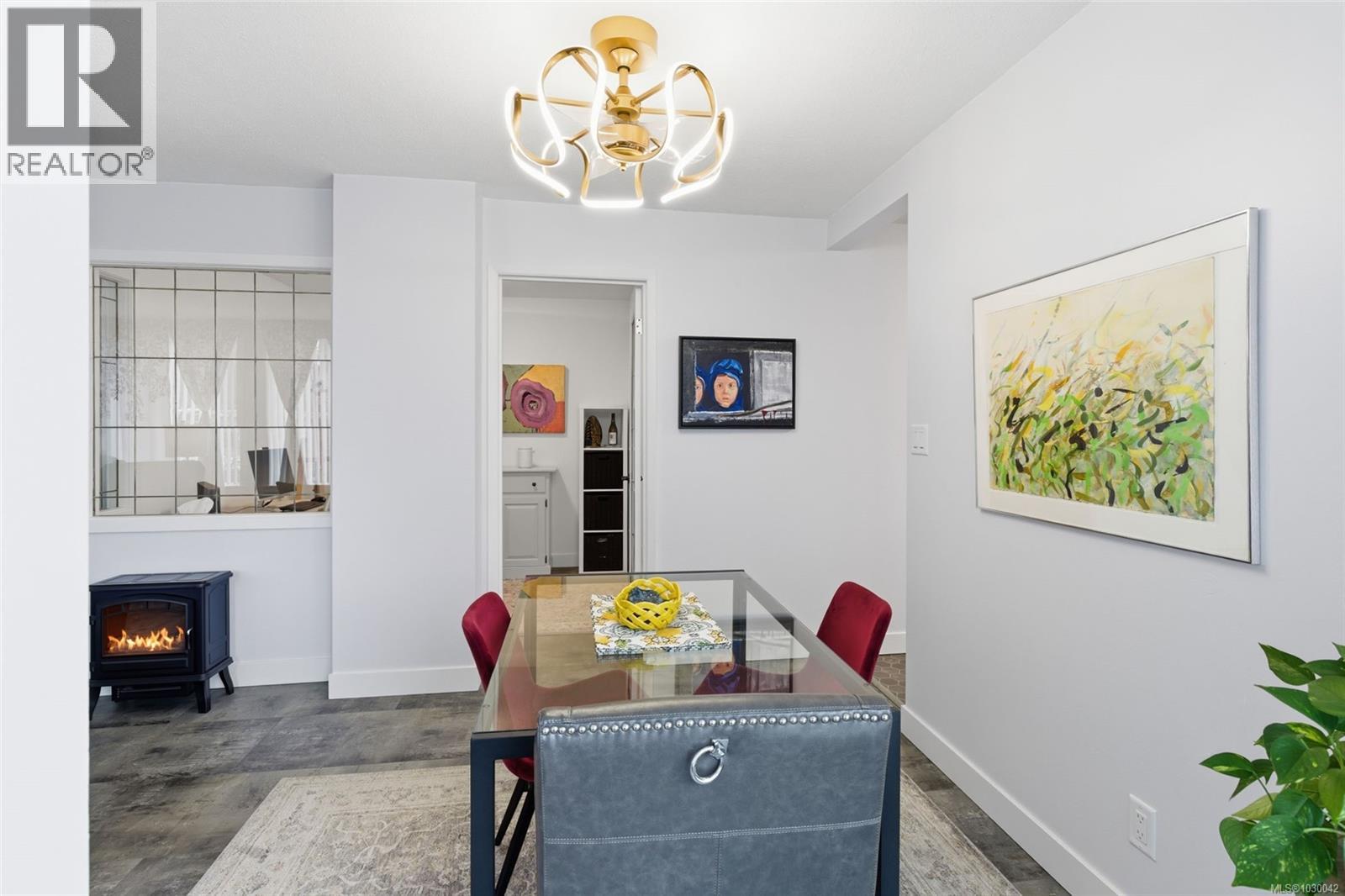 #302 220 TOWNSITE RD - 5