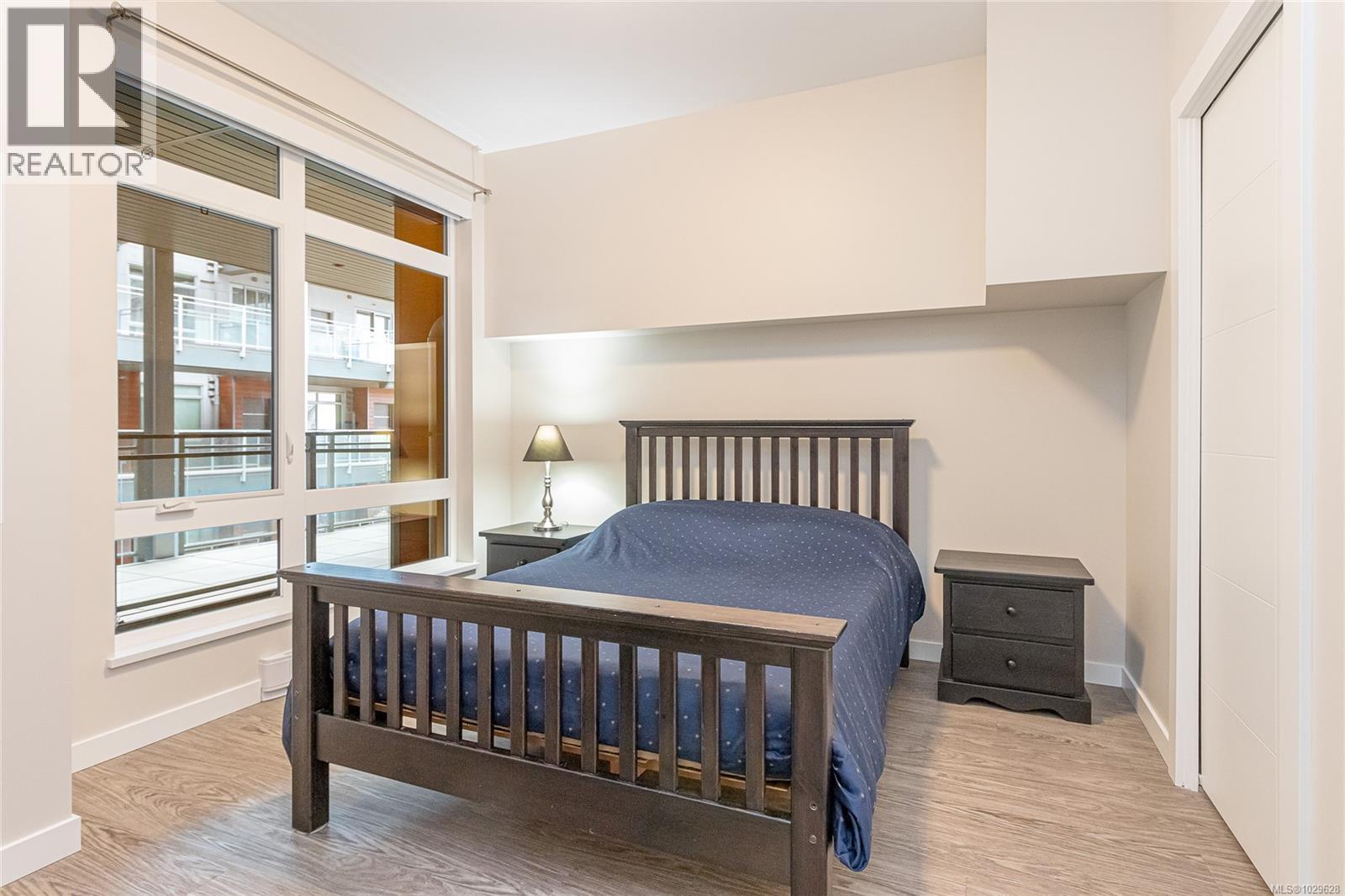 #406 91 CHAPEL ST - 13