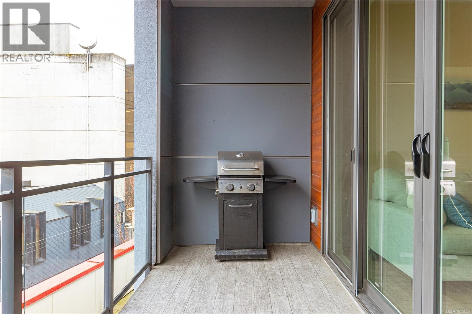 #406 91 CHAPEL ST - 21