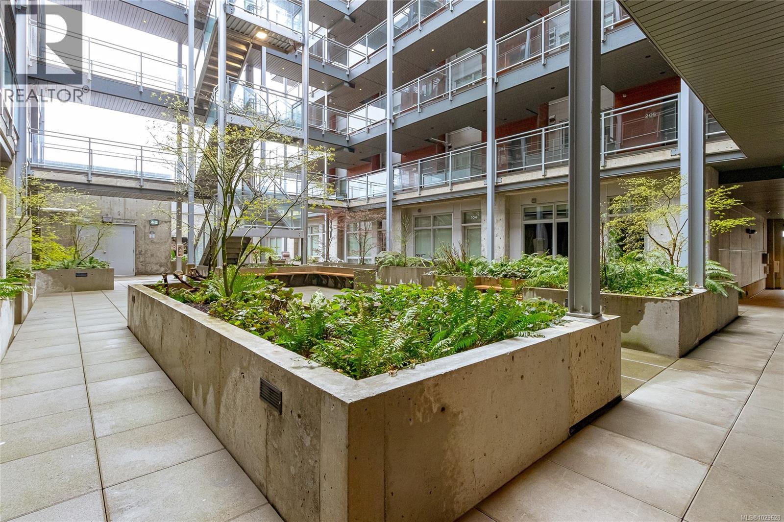 #406 91 CHAPEL ST - 25