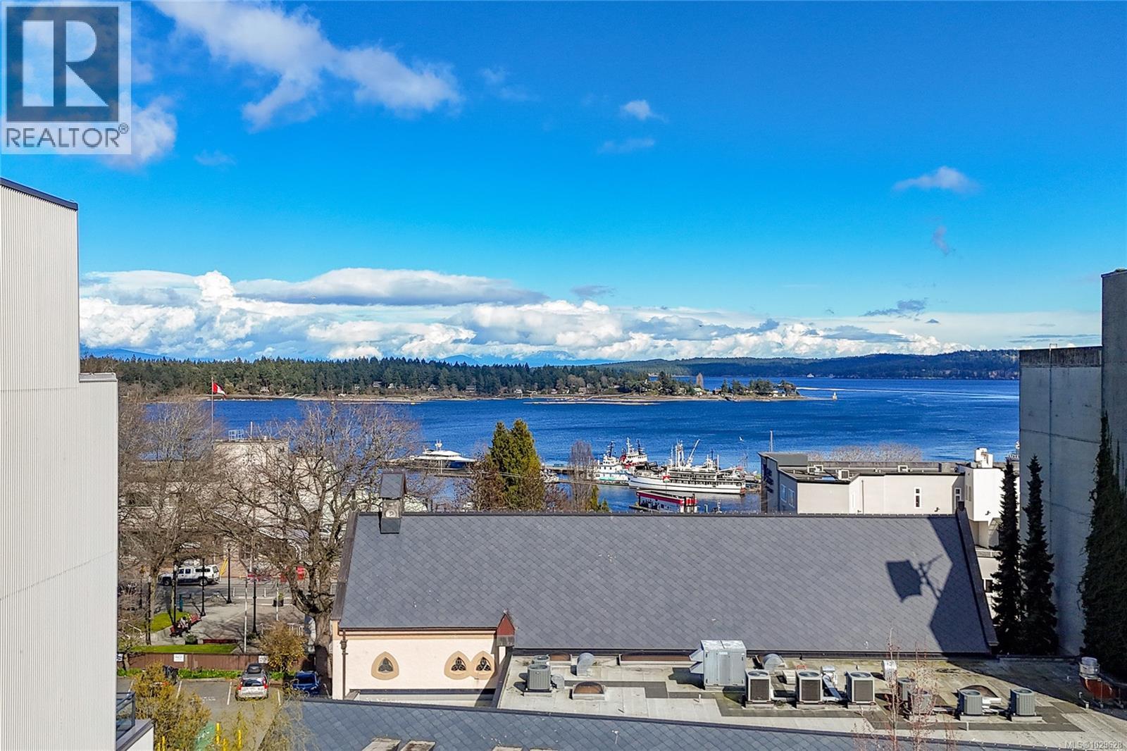 #406 91 CHAPEL ST - 29