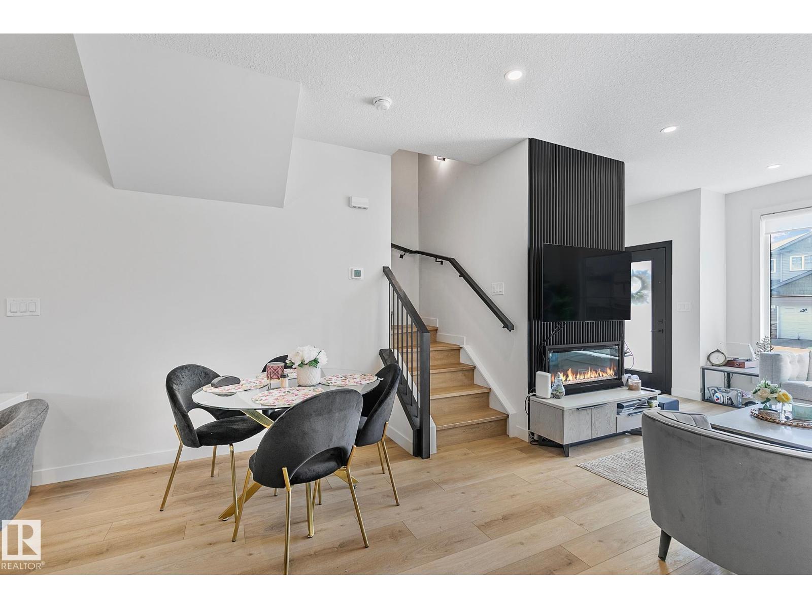 14904 109 AV NW - 18