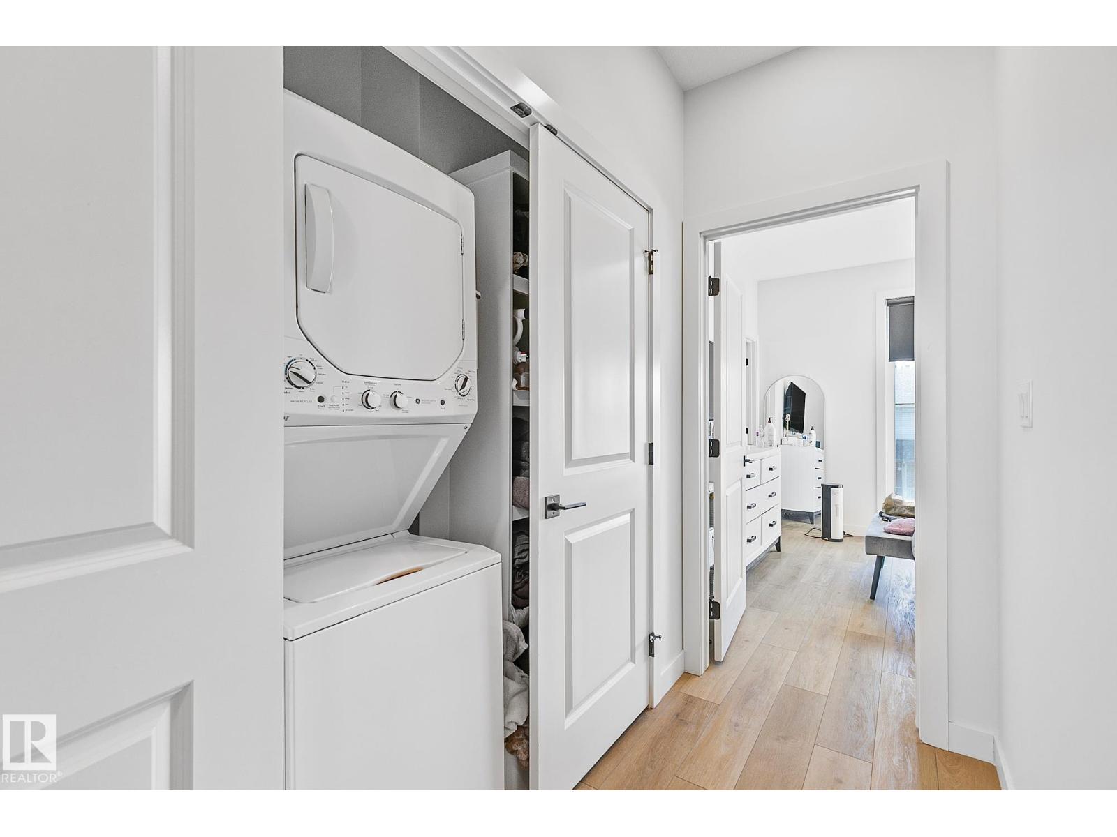 14904 109 AV NW - 29