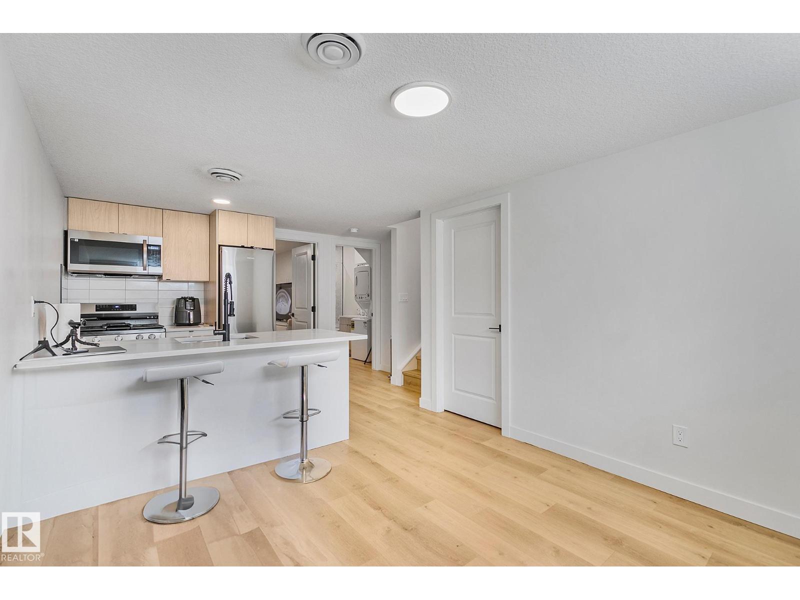 14904 109 AV NW - 39