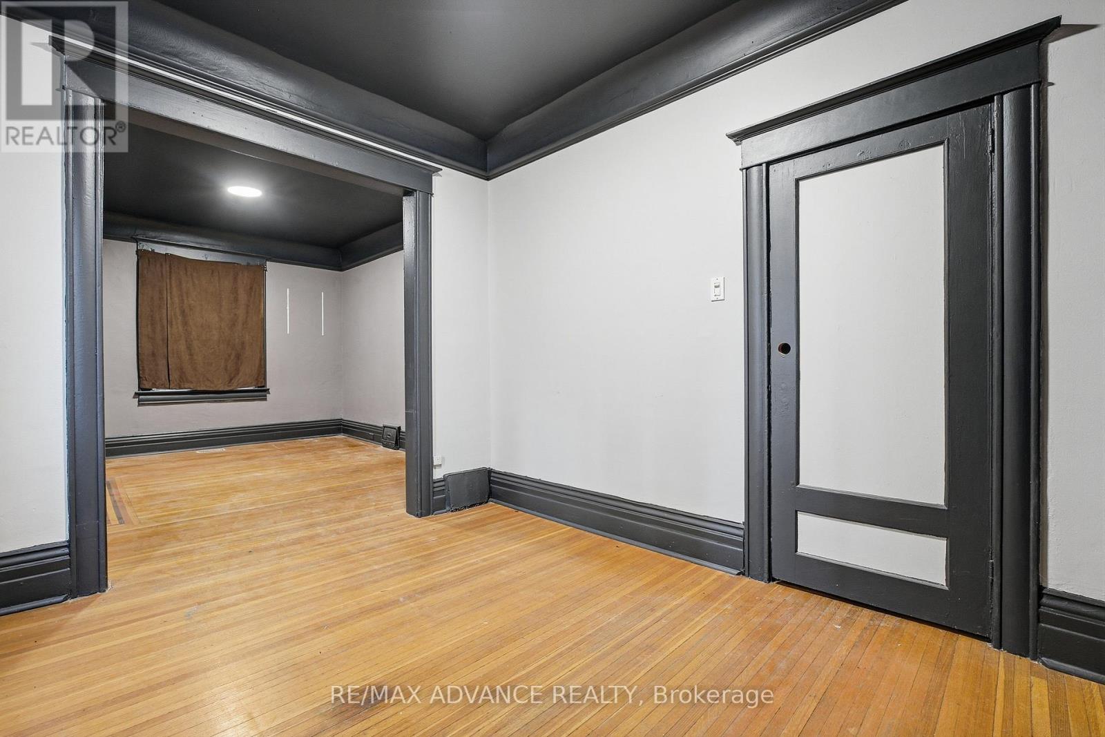 82A AUGUSTA AVENUE - 10