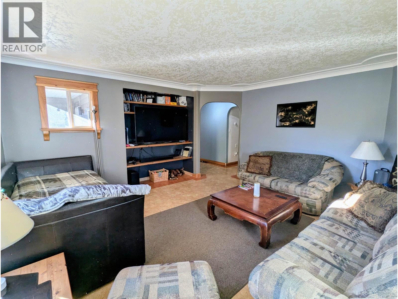 1222 14TH AVENUE - 7