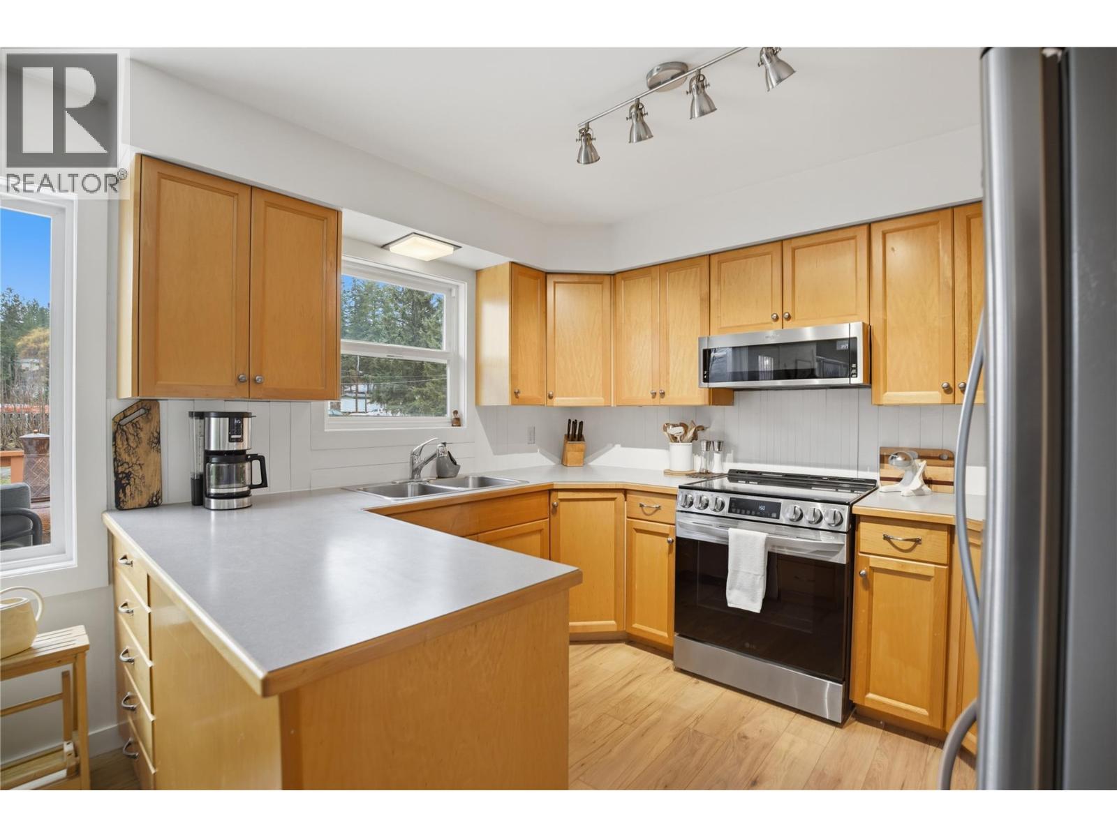  658 DIXON CREEK Road, Barriere