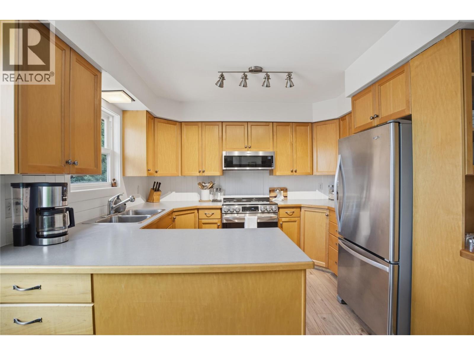  658 DIXON CREEK Road, Barriere