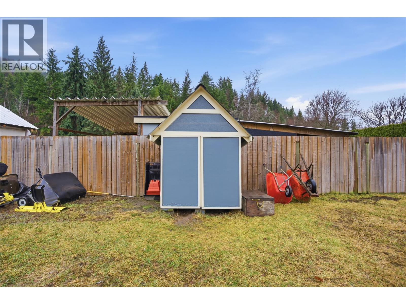  658 DIXON CREEK Road, Barriere