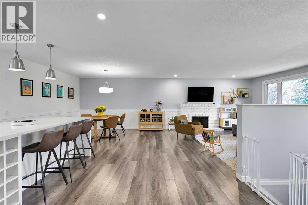 Single Family House Bi-level for Sale in  Dalrymple Way NW Dalhousie Calgary 