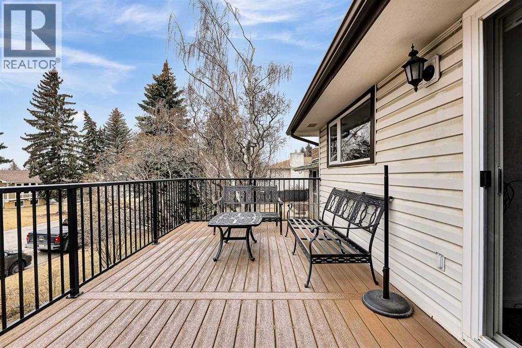 Single Family House Bi-level for Sale in  Dalrymple Way NW Dalhousie Calgary 