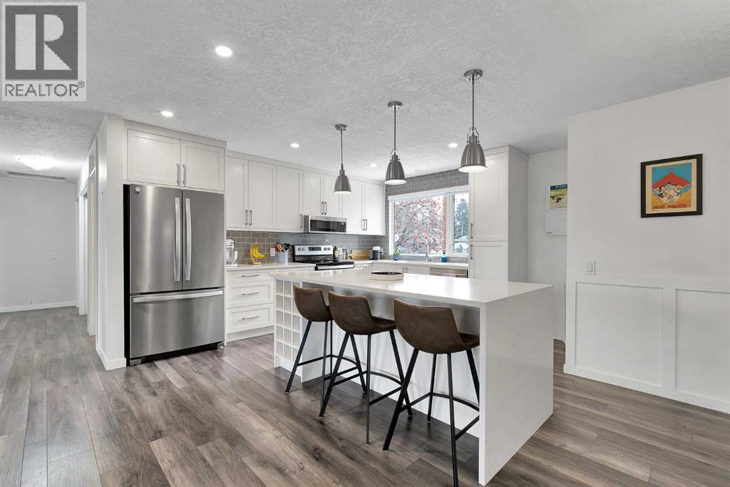 Single Family House Bi-level for Sale in  Dalrymple Way NW Dalhousie Calgary 