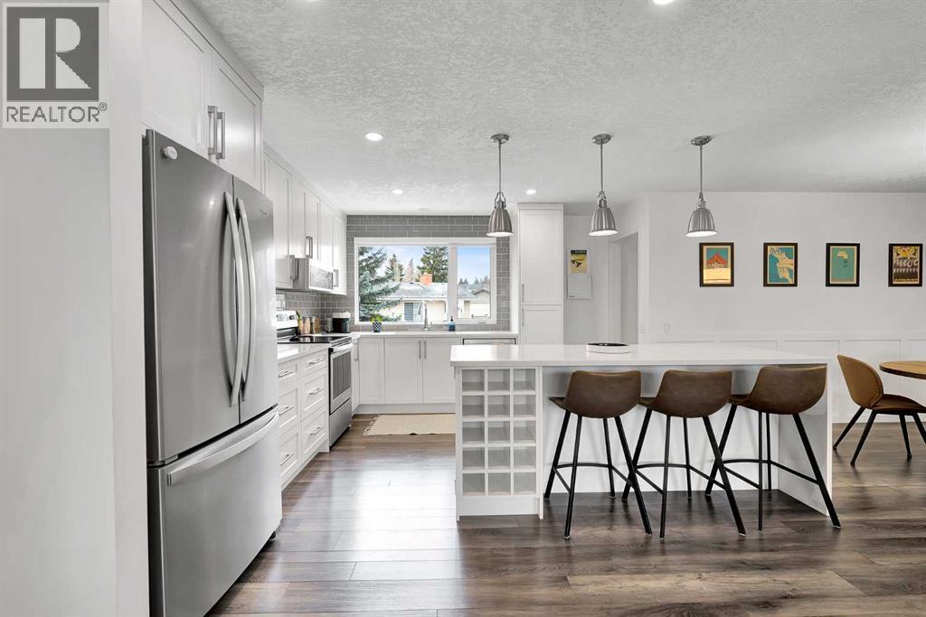 Single Family House Bi-level for Sale in  Dalrymple Way NW Dalhousie Calgary 