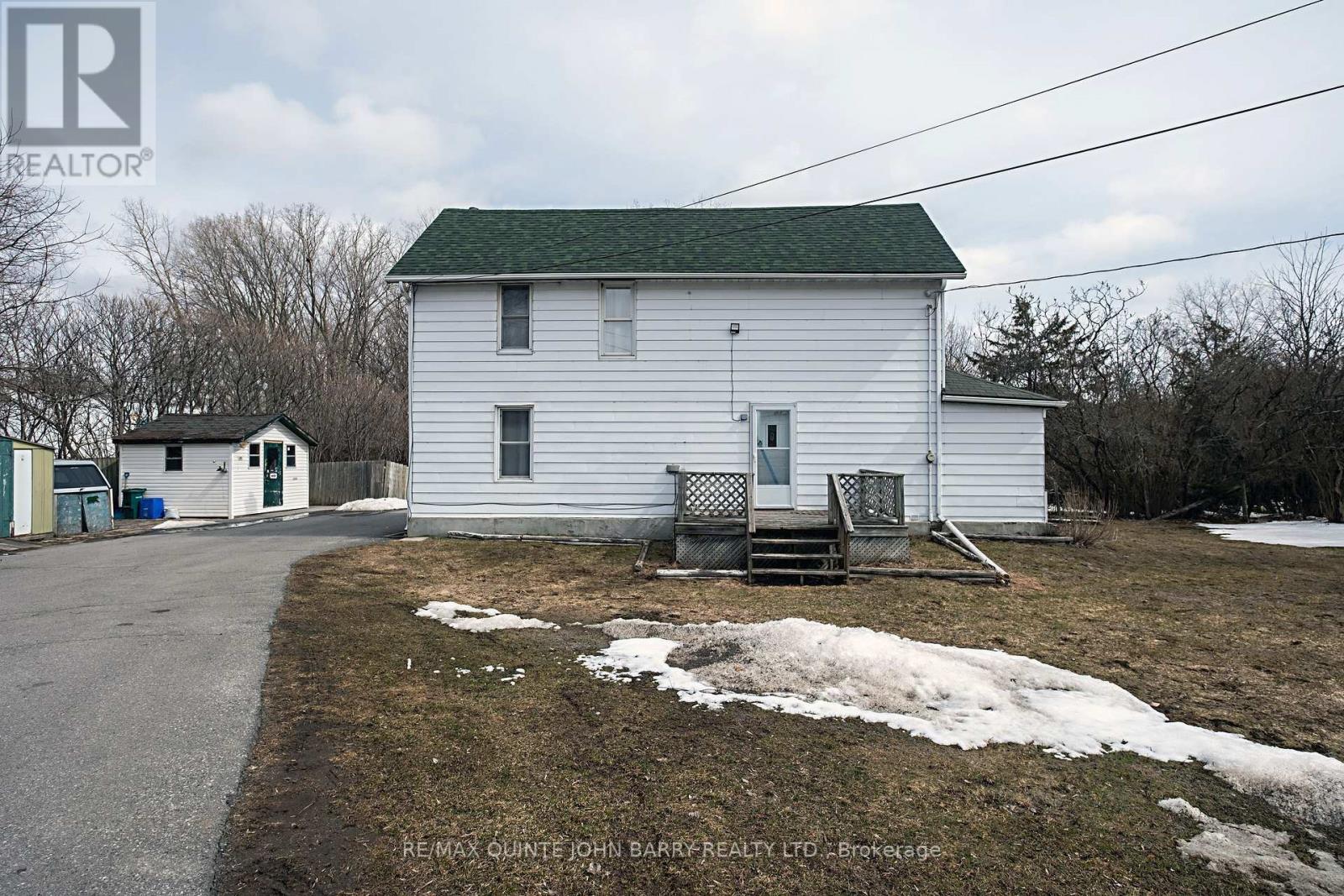 115 DUFFERIN AVENUE - 1